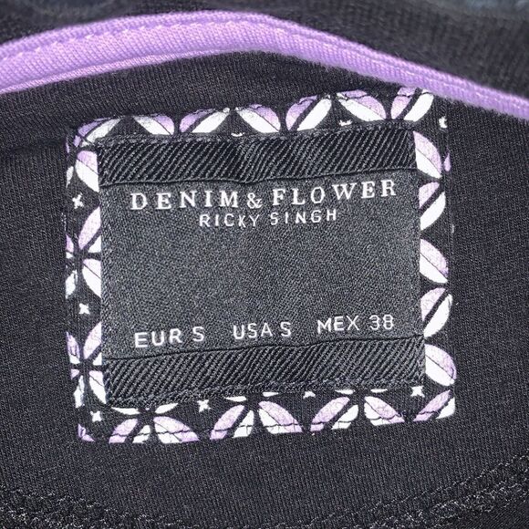 Denim & Flower Ricky Singh Men’s Size Small T Shirt Black Vertical Stripes - Picture 2 of 4